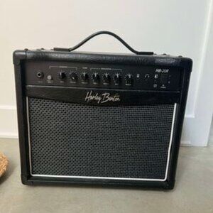 Harley Benton HB-20R amp
